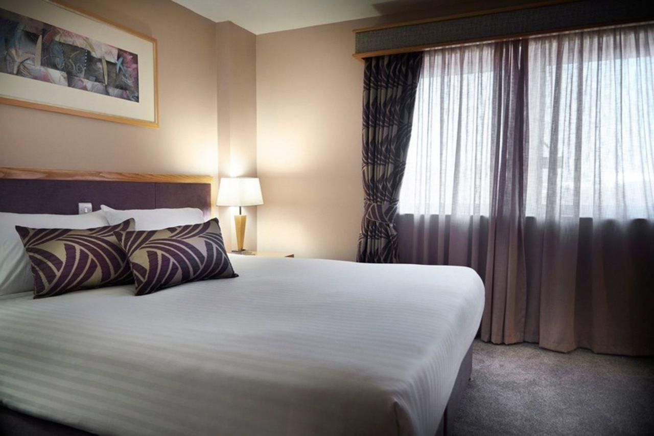 The Suites Hotel & Spa Knowsley - Liverpool By Compass Hospitality מראה חיצוני תמונה